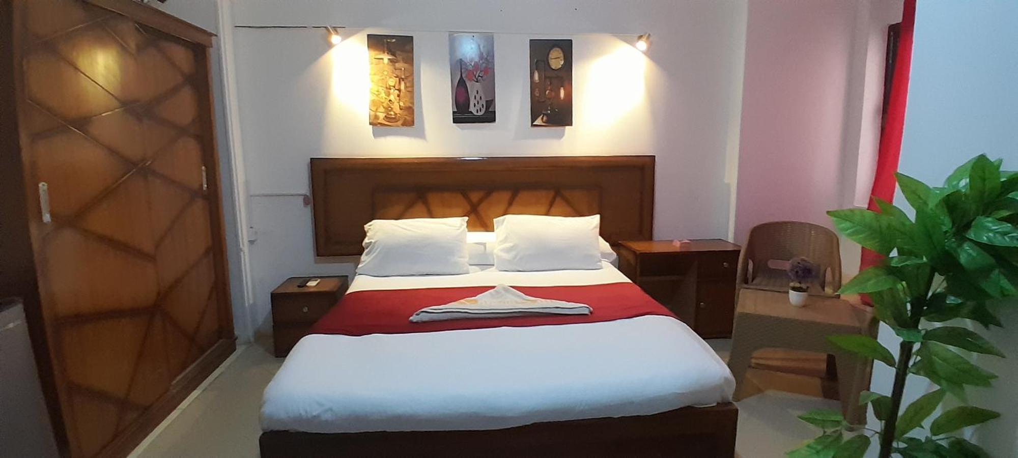 Alshawarbi Plaza Hotel 3*