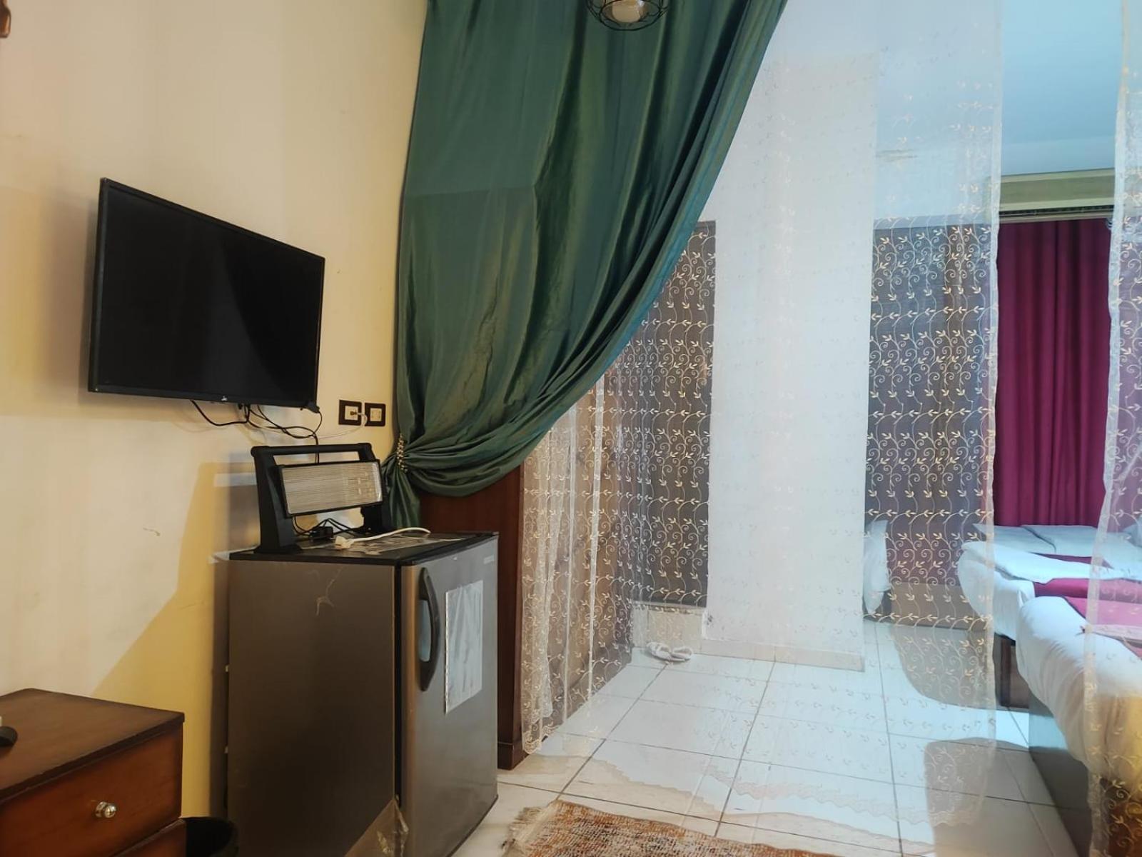 Alshawarbi Plaza Hotel
